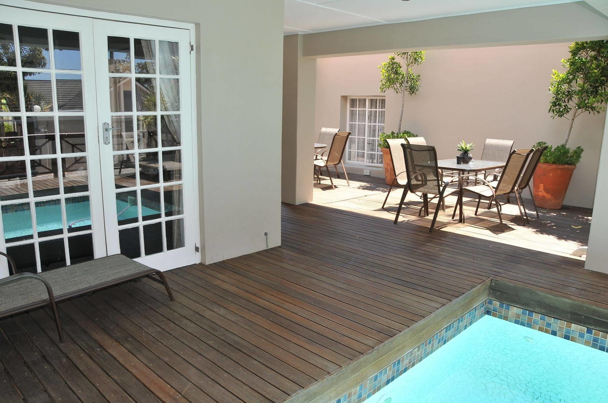 A&A Guesthouse Port Elizabeth Exterior photo